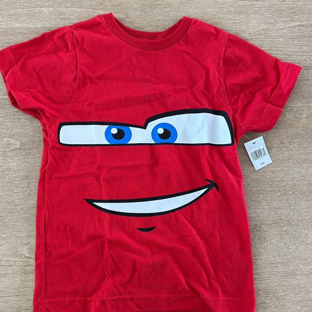 NWT Disney cars T-shirt  size XS kids